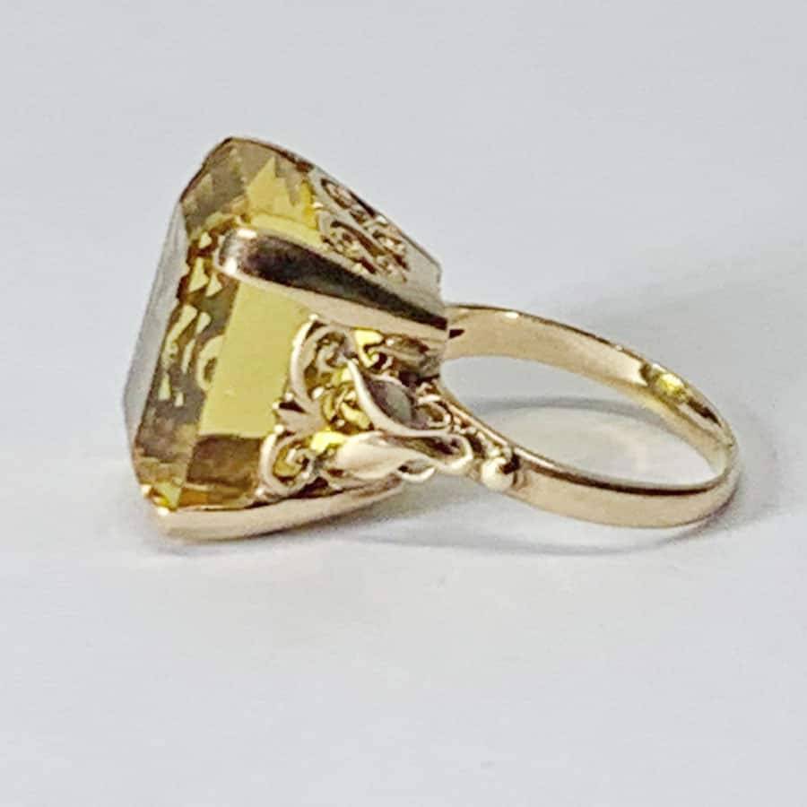 18ct Gold Citrine Ring C1970