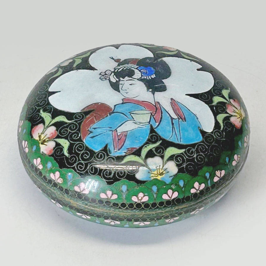 Japanese Cloisonné Covered Bowl 20th