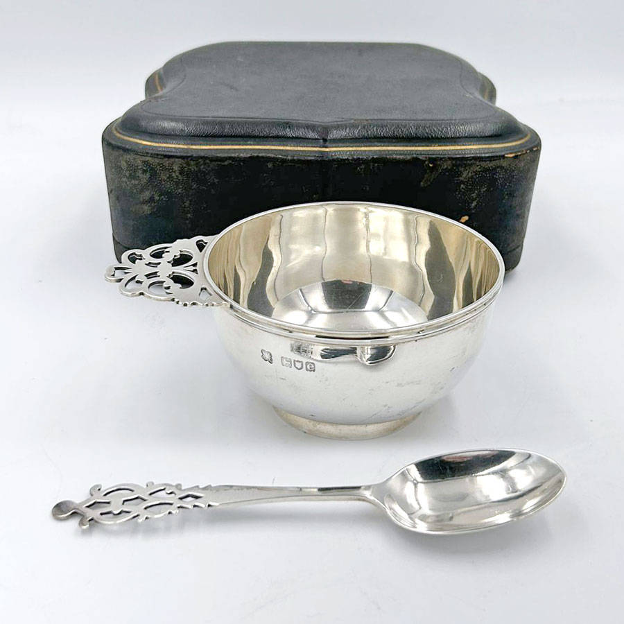 Hallmarked Porringer London 1900 Edward and Sons