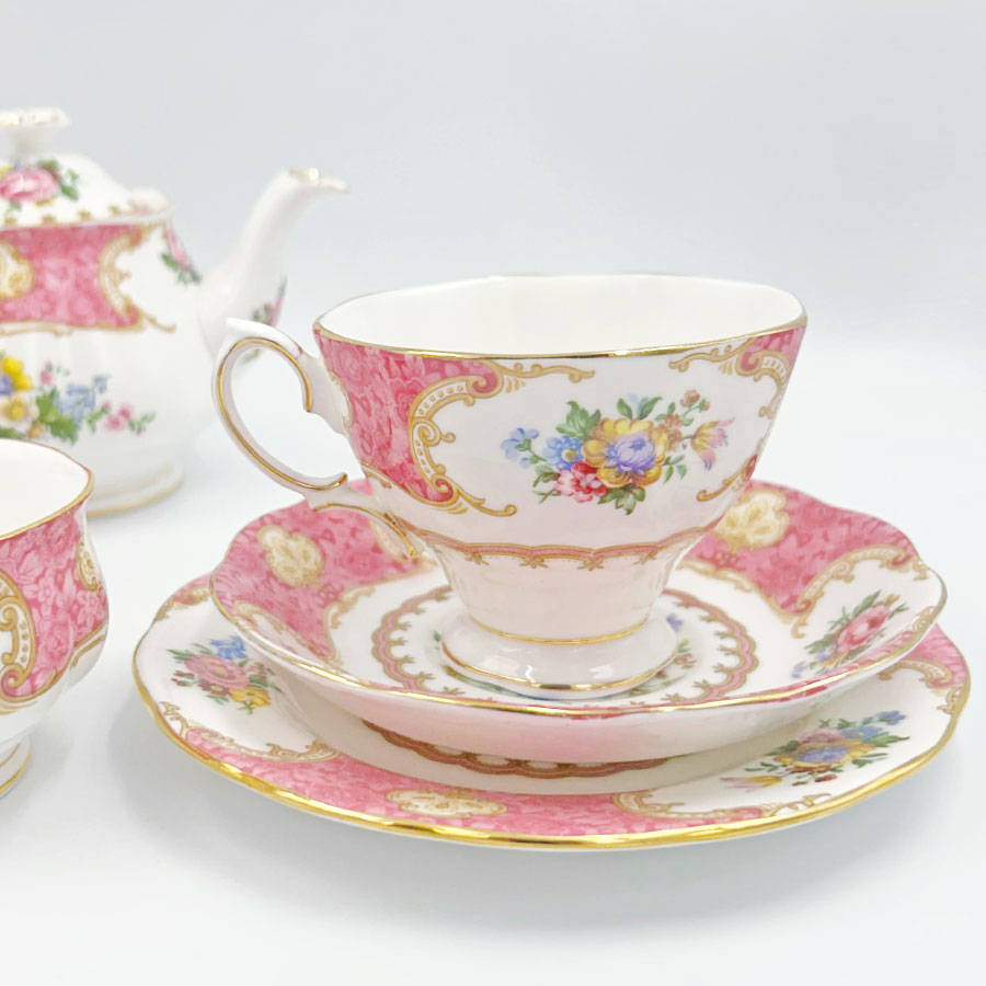Royal Albert Lady Carlyle Bachelor Tea Service Tea For Two