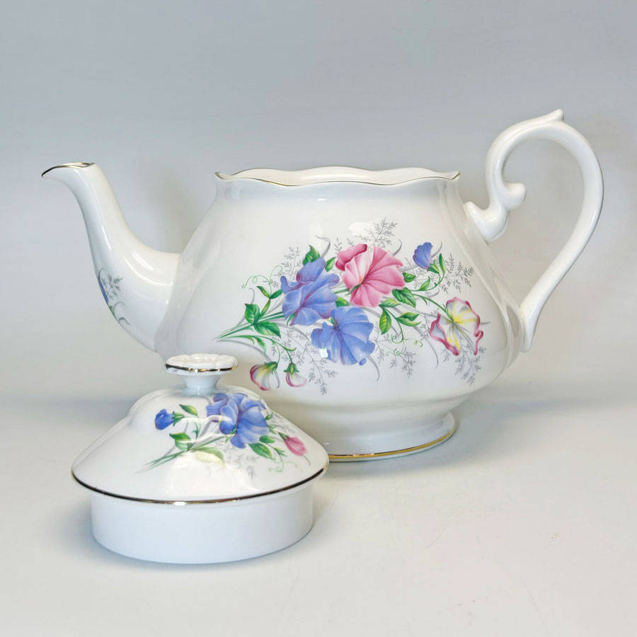 Royal Albert Sweet Pea Friendship Tea Pot