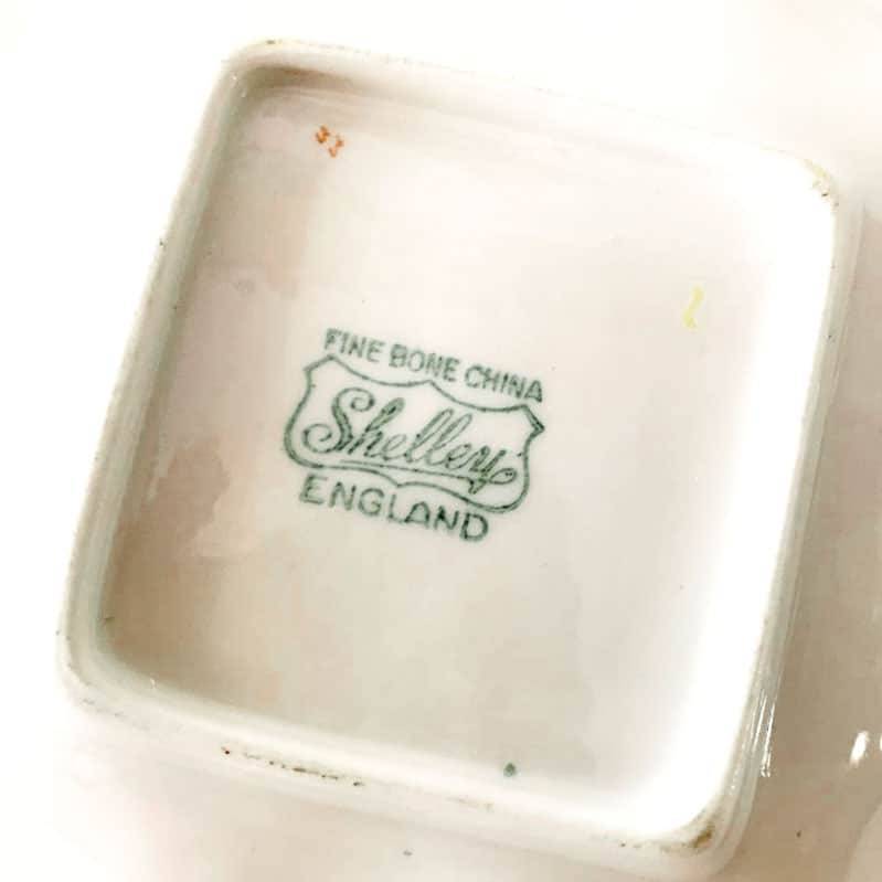 Shelley Daffodil Time Shell Handle Bon Bon