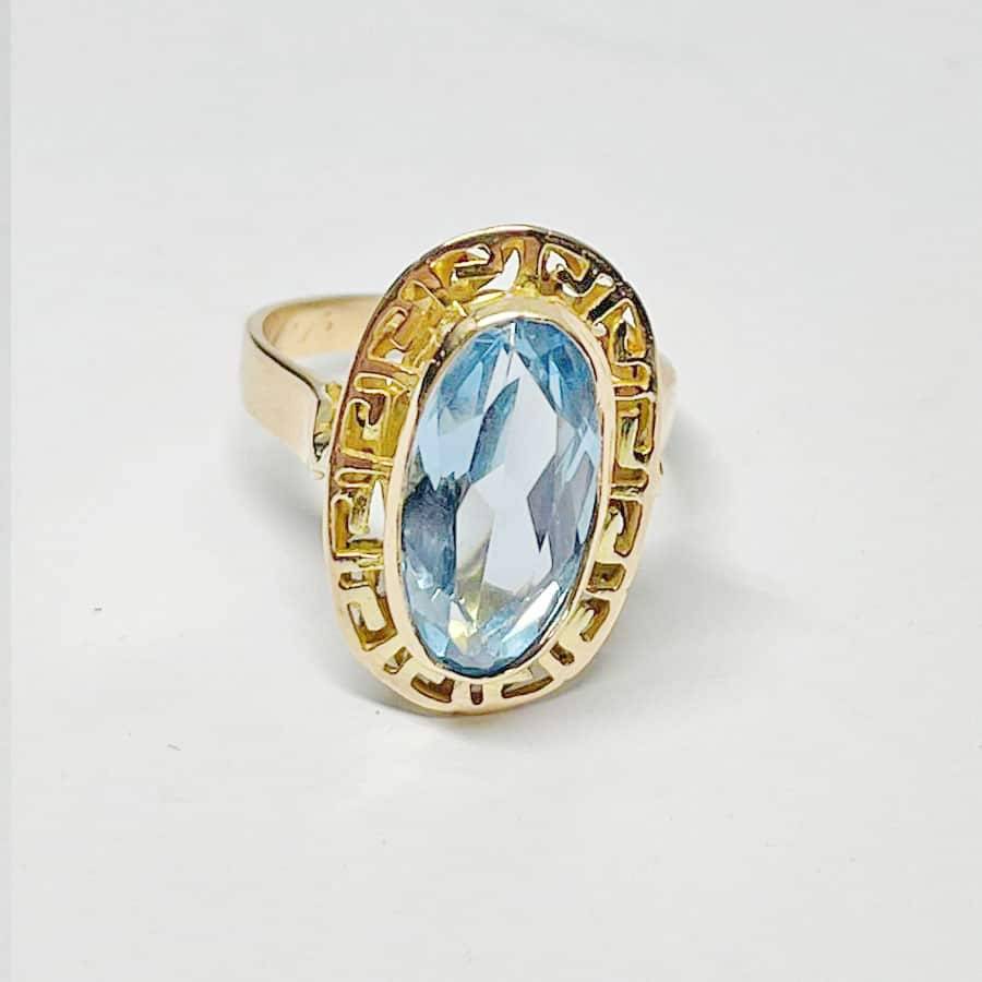18ct Gold Spinel Dress Ring