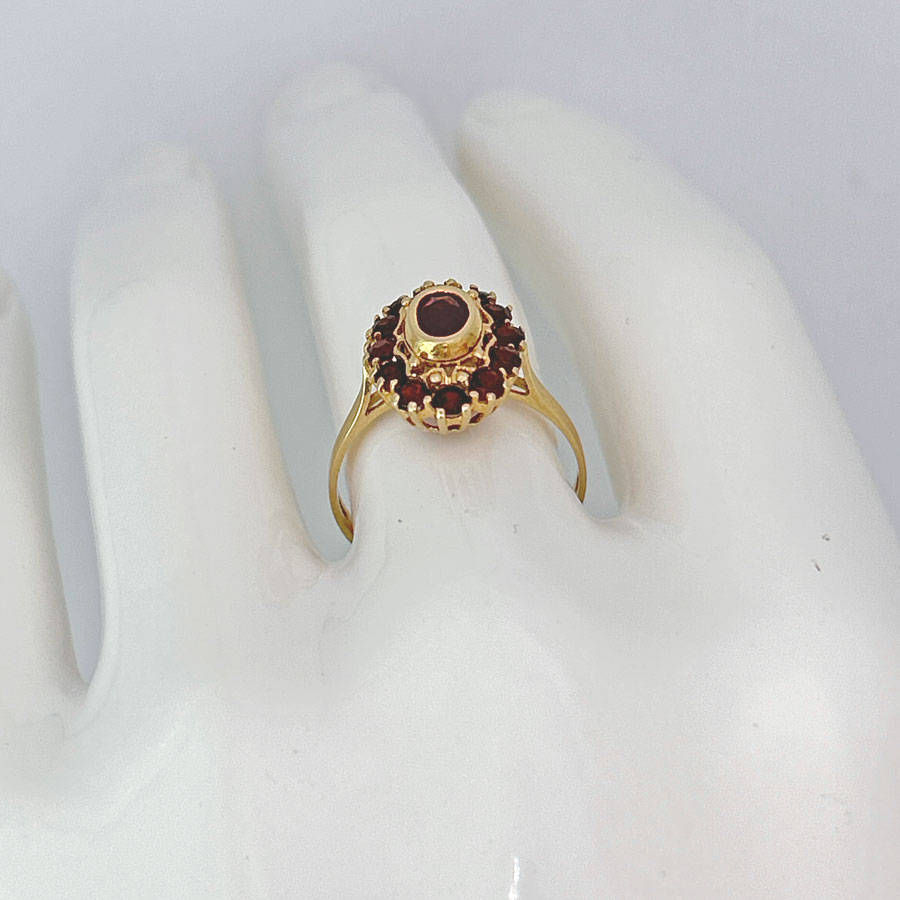 18ct Victorian Garnet Dress Ring