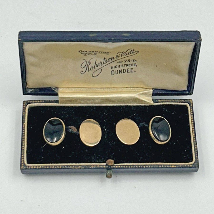 9ct Gold and Onyx Pair Cufflinks Boxed