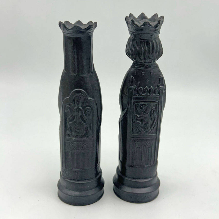 Black Wedgewood Basalt Chess Figurines King & Queen Machin Chess Pieces England