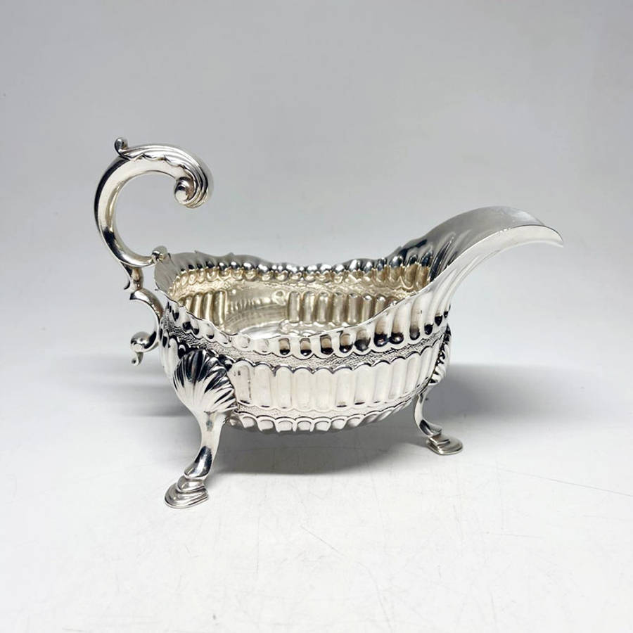 Hallmarked London Silver Sauce Boat William Comyns