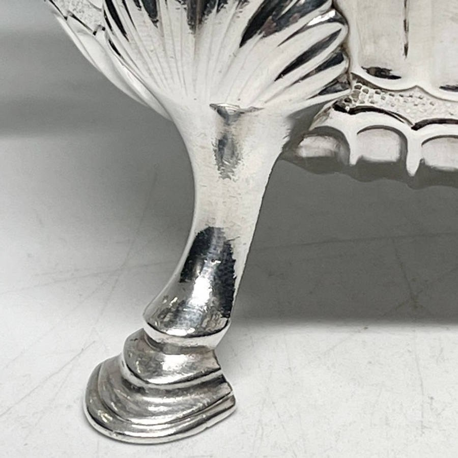 Hallmarked London Silver Sauce Boat William Comyns