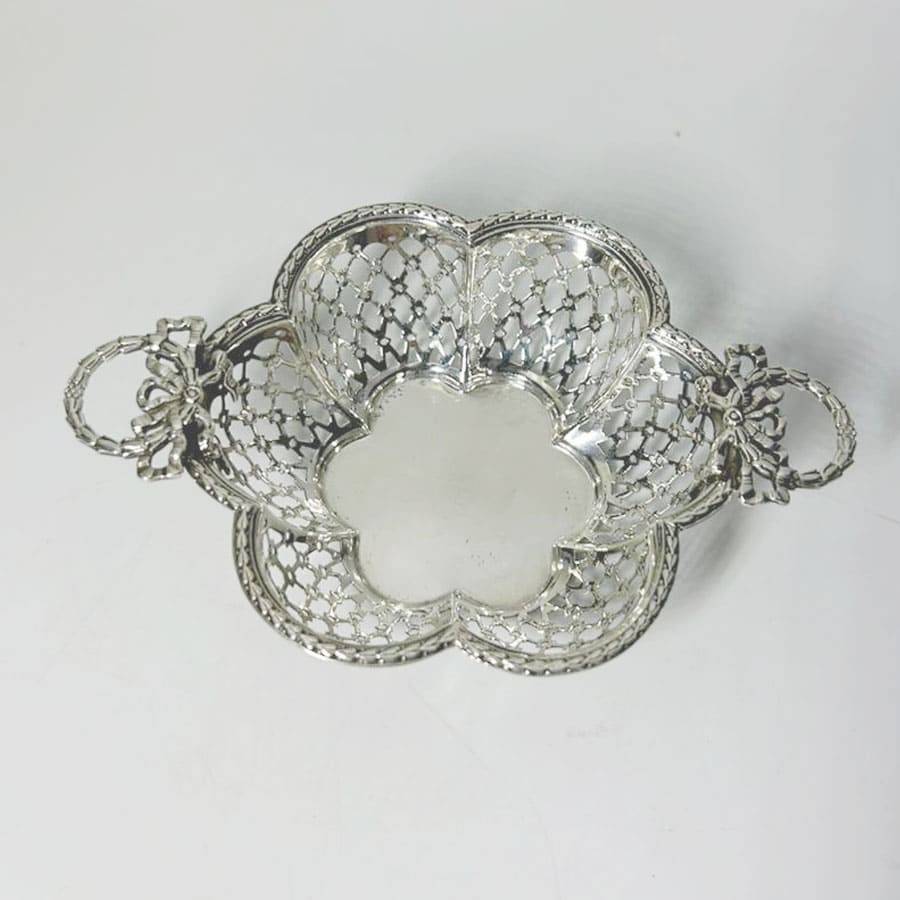 Hallmarked Silver Birmingham 1910 Pierced Bon Bon