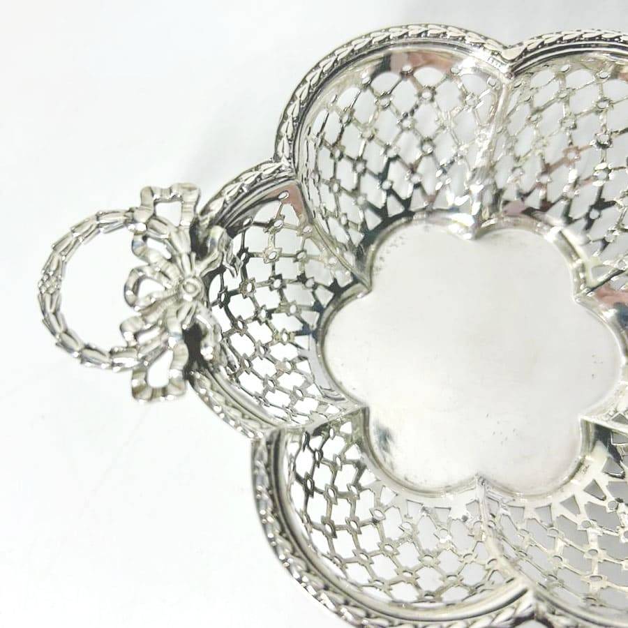 Hallmarked Silver Birmingham 1910 Pierced Bon Bon