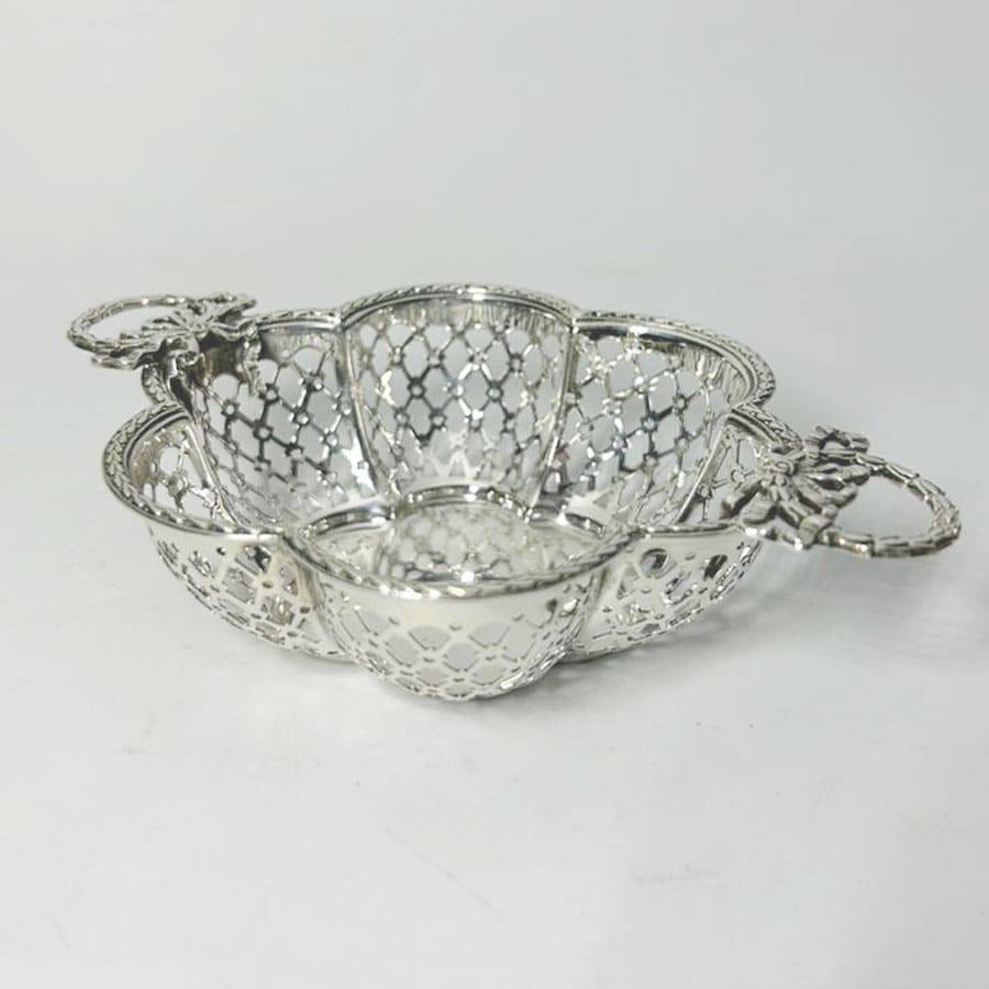 Hallmarked Silver Birmingham 1910 Pierced Bon Bon