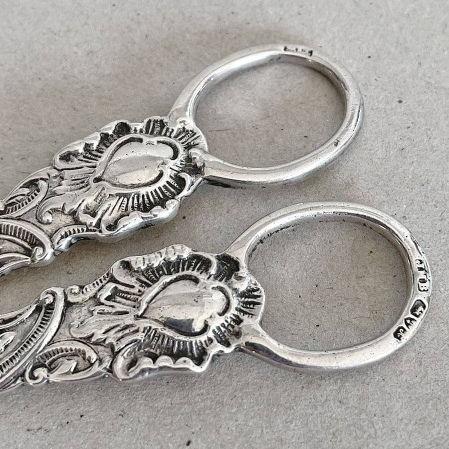 Hallmarked Silver Grape Scissors Chester 1901