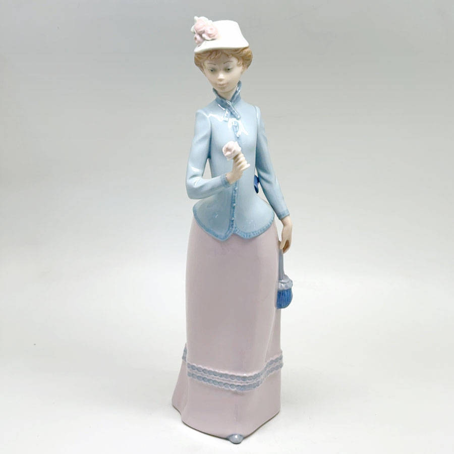Lladro Figurine Rose Lady Miss Theresa