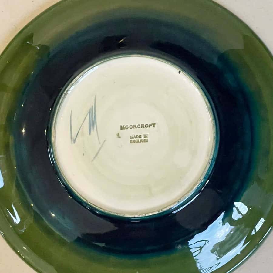 Moorcroft Anemone Pattern Plate On A Green Ground 25cm