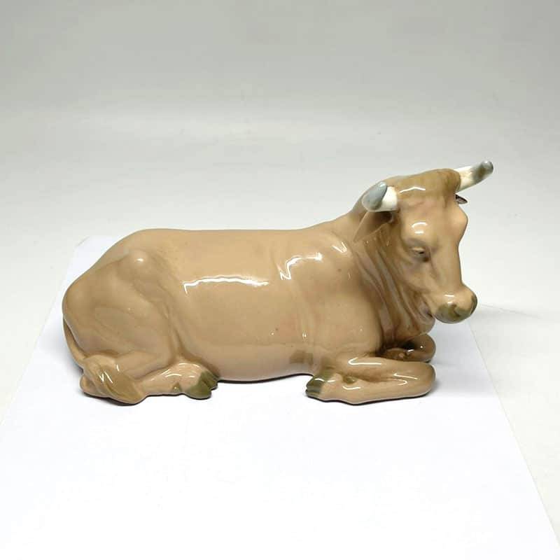 Nao By Lladro Retired Nativity Scene Cow Daisa 1981