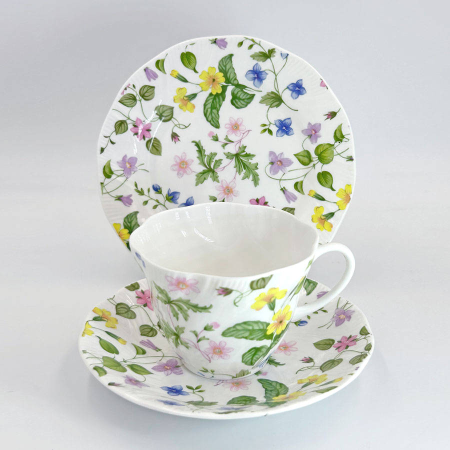 Queens Country Meadow Tea Trio
