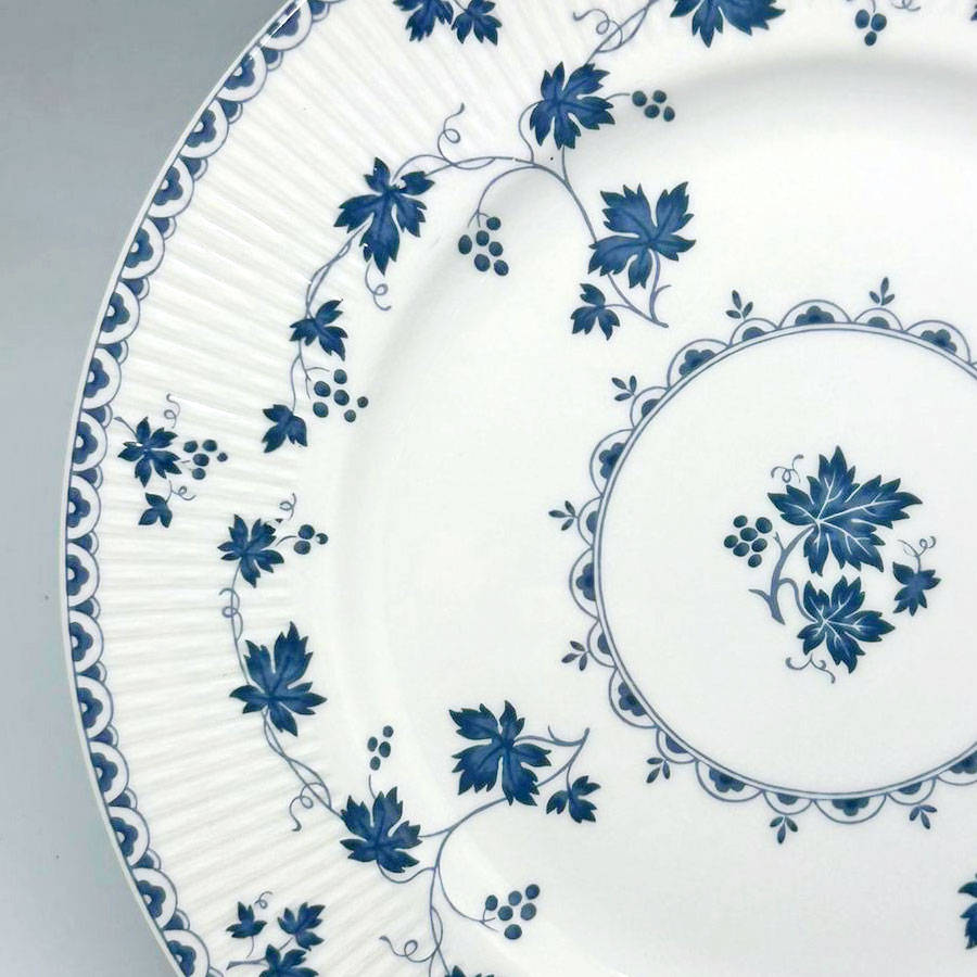 Royal Doulton Yorktown Main Plate 1013