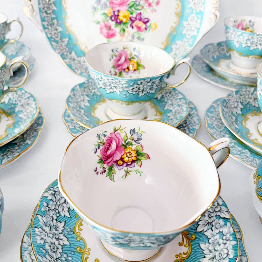 Royal Albert Enchantment 21 Piece Tea Service C1950