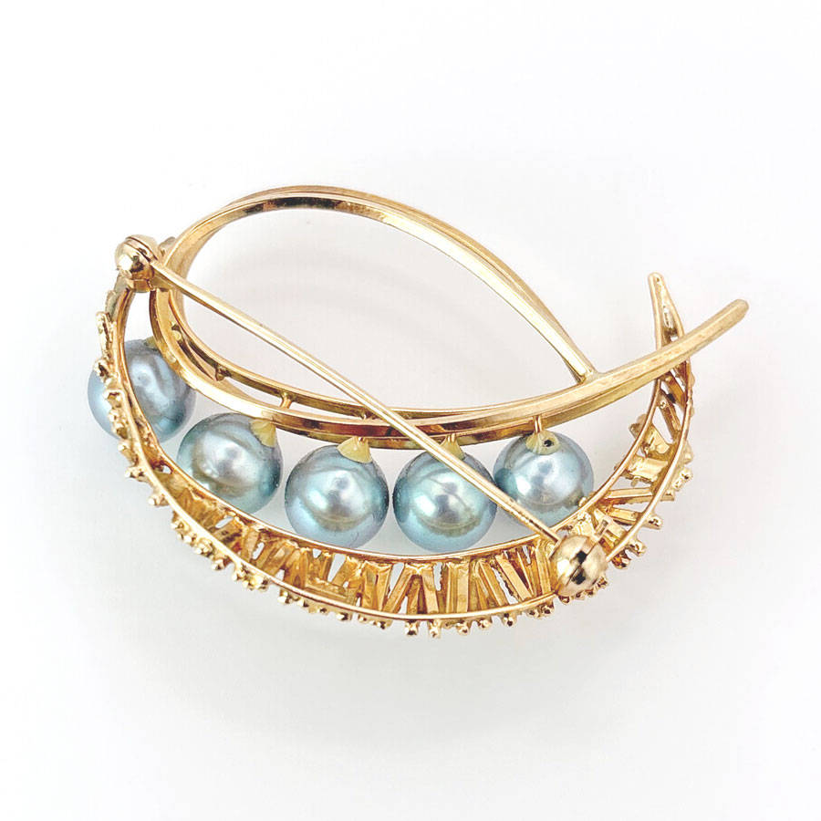 14ct Gold and Grey Blue Pearl Crescent Brooch