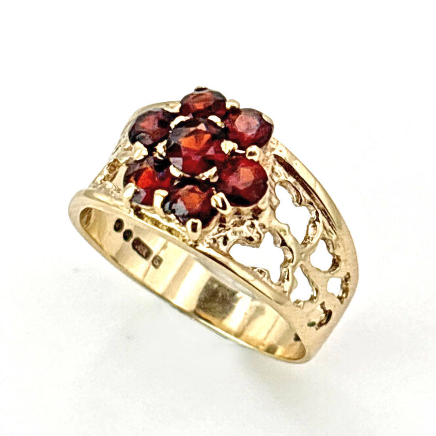 9ct Garnet and Diamond Daisy Friendship Ring