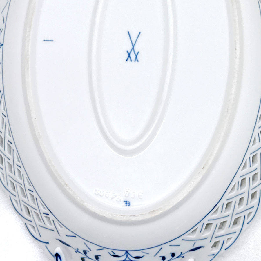 Meissen Onion Pattern Reticulated Handled Bowl