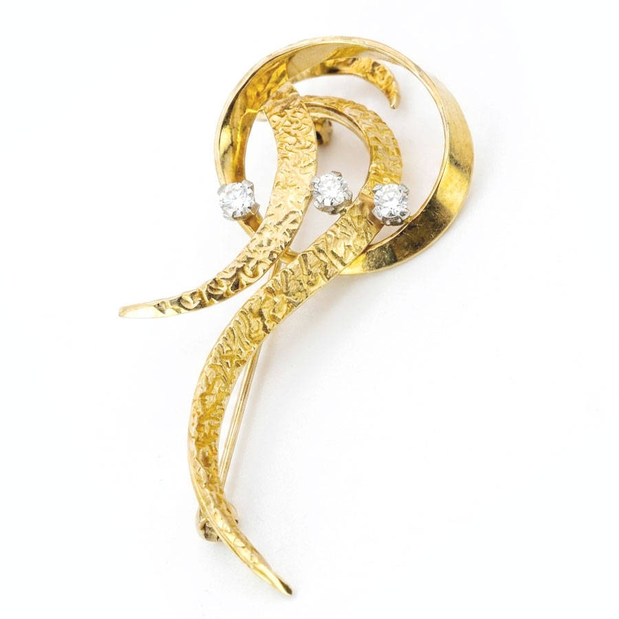 18ct Gold And Diamond Swirl Design Brooch C1970