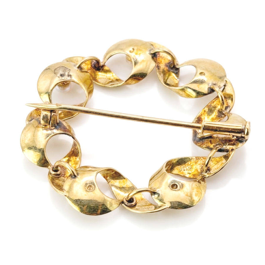 18ct Gold And Pearl Scrolled Wave Design Brooch