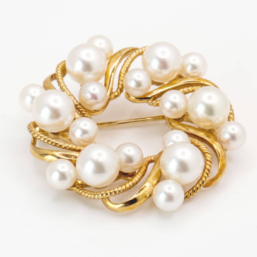 14k Gold Mikimoto Akoya Pearl Wreath Brooch