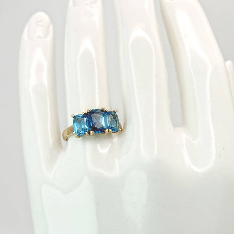 9ct Gold Topaz Cocktail Ring