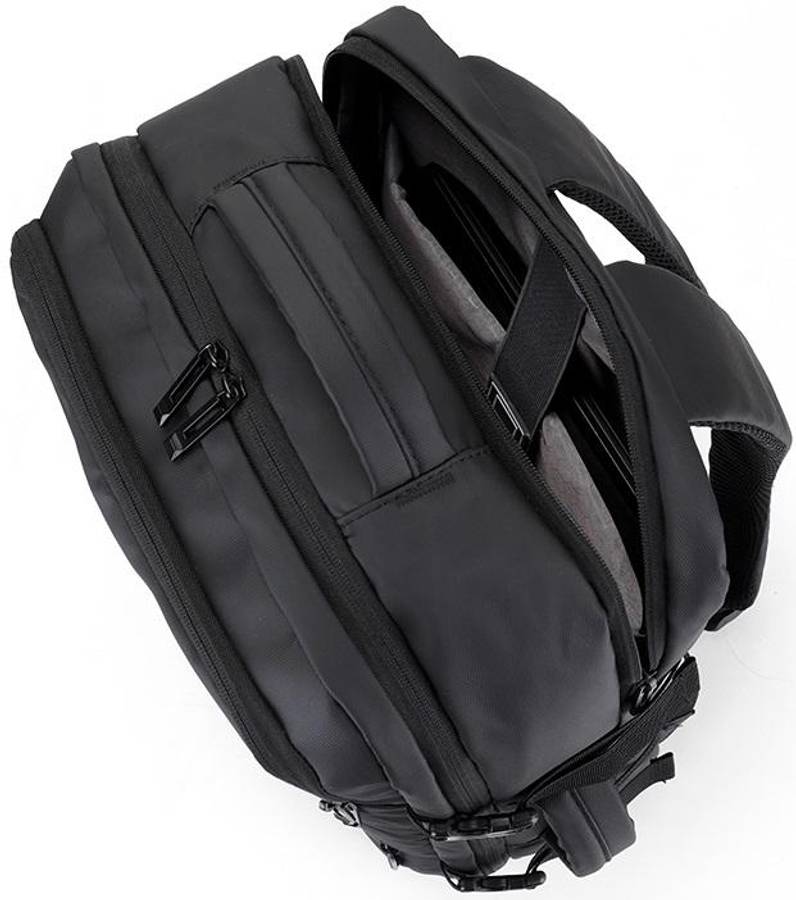 ADJUSTABLE NOTEBOOK BACKPACK