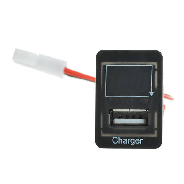 5V 2.1A Car USB Socket Charger Smartphone PDA + Voltmeter for Toyota