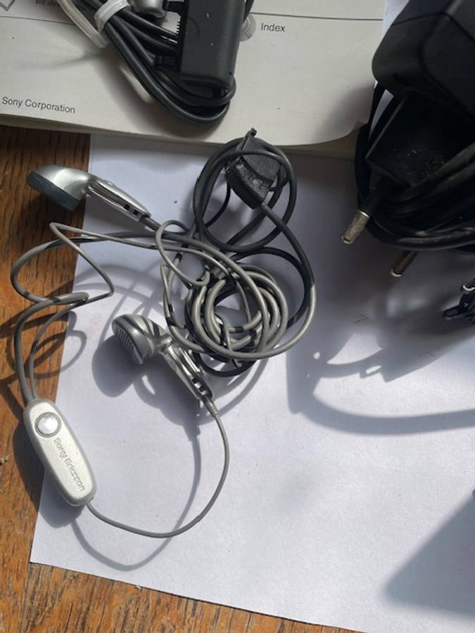 Sony Ericsson Cellphone lot