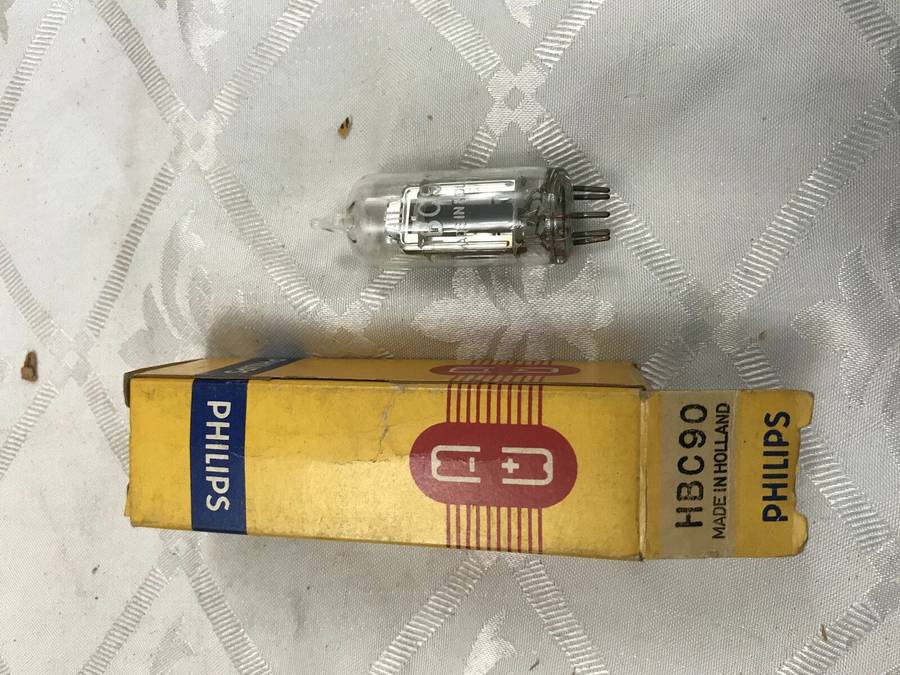 1pc Philips 12AT6/HBC90 Vacuum Tube. In original box. NOS. Vintage.