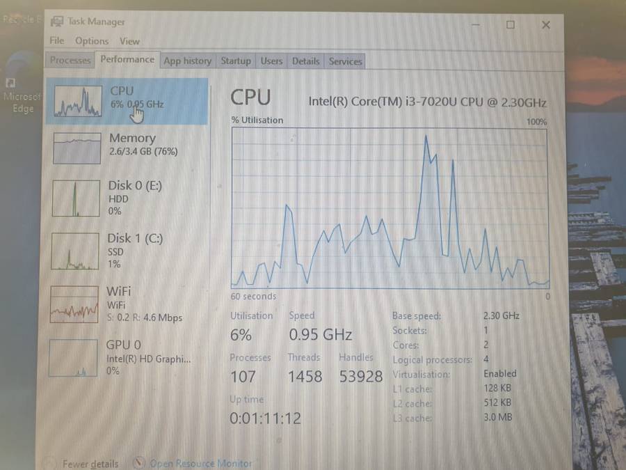 Lenovo V130-15IKB, 2.30GHz, "Core i3-7020U", 4GB RAM, 1TB HHD, Cracked Casing, Black