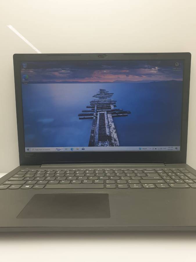 Lenovo V130-15IKB, 2.30GHz, "Core i3-7020U", 4GB RAM, 1TB HHD, Cracked Casing, Black