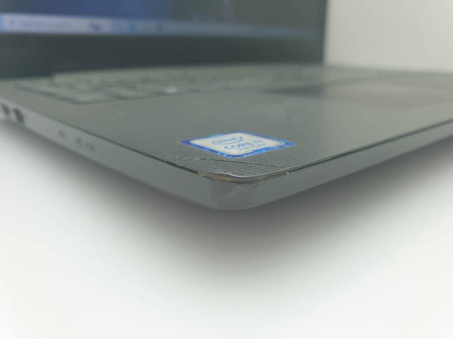 Lenovo V130-15IKB, 2.30GHz, "Core i3-7020U", 4GB RAM, 1TB HHD, Cracked Casing, Black