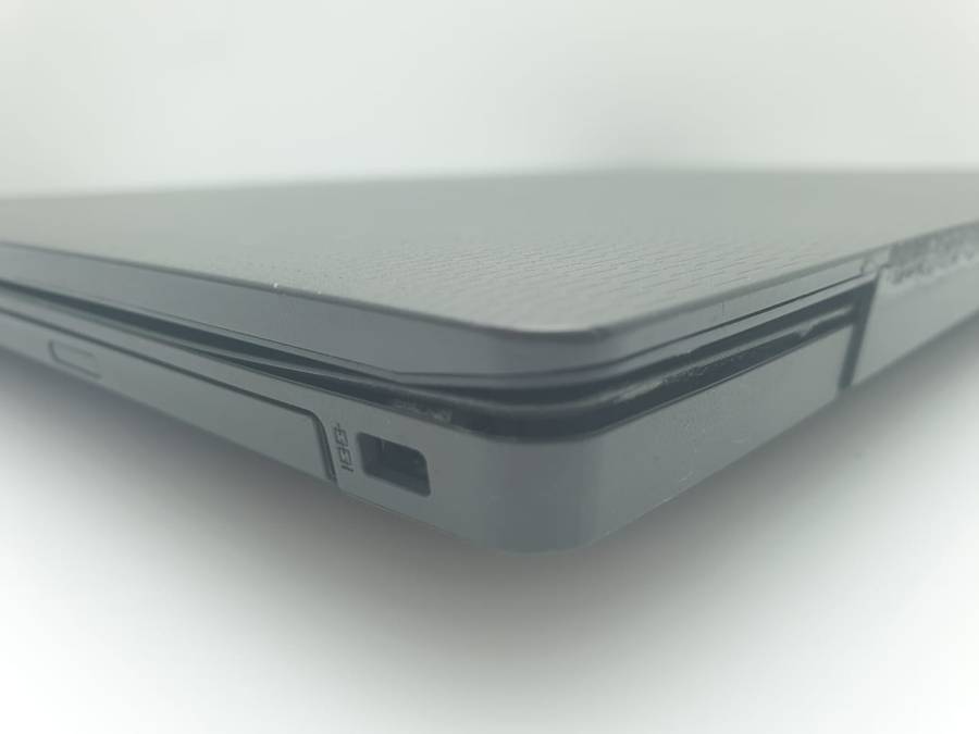 Lenovo V130-15IKB, 2.30GHz, "Core i3-7020U", 4GB RAM, 1TB HHD, Cracked Casing, Black