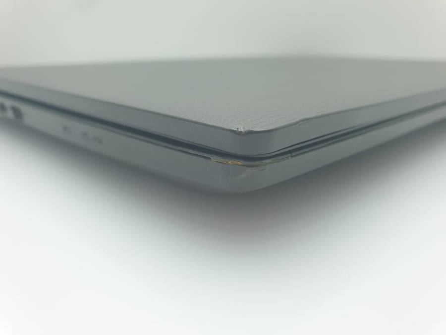 Lenovo V130-15IKB, 2.30GHz, "Core i3-7020U", 4GB RAM, 1TB HHD, Cracked Casing, Black