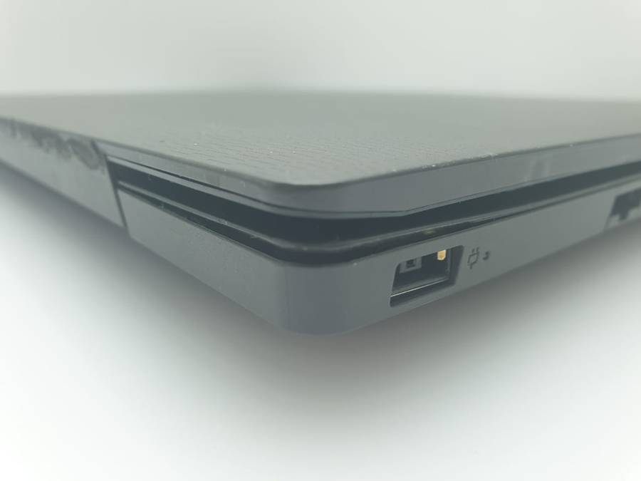 Lenovo V130-15IKB, 2.30GHz, "Core i3-7020U", 4GB RAM, 1TB HHD, Cracked Casing, Black