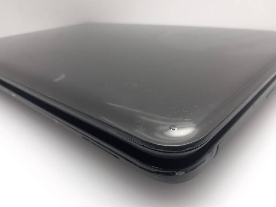 HP 2000-2d01SI "Celeron 1000M" 1.80GHz 4GB RAM 320GB HDD Cracked Casing | No Battery | Faulty Key...