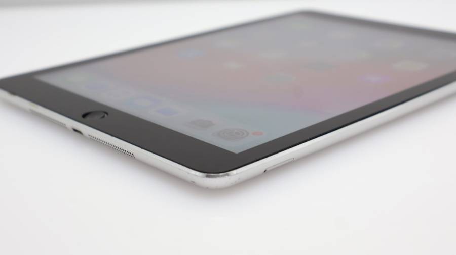 iPad Air 32GB (Wi-Fi/ Cellular) Front Camera And Home Button Issue Silver