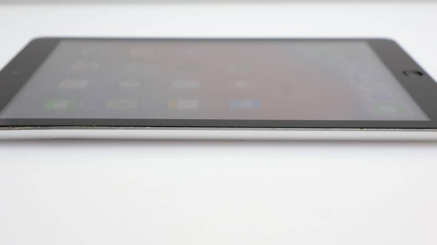 iPad Air 32GB (Wi-Fi/ Cellular) Front Camera And Home Button Issue Silver