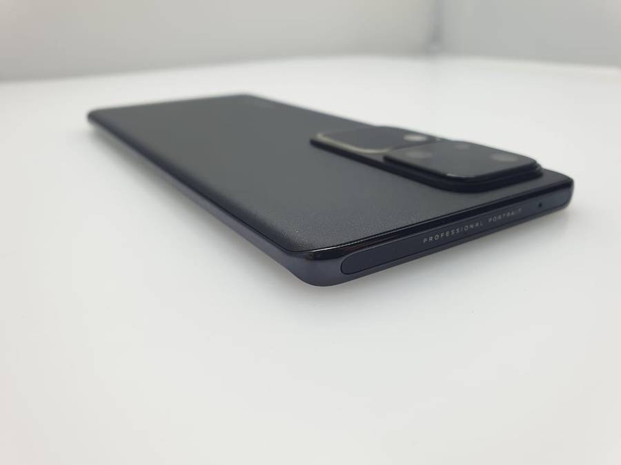 Vivo v30 512GB Dual Sim Black (12 Month Warranty)