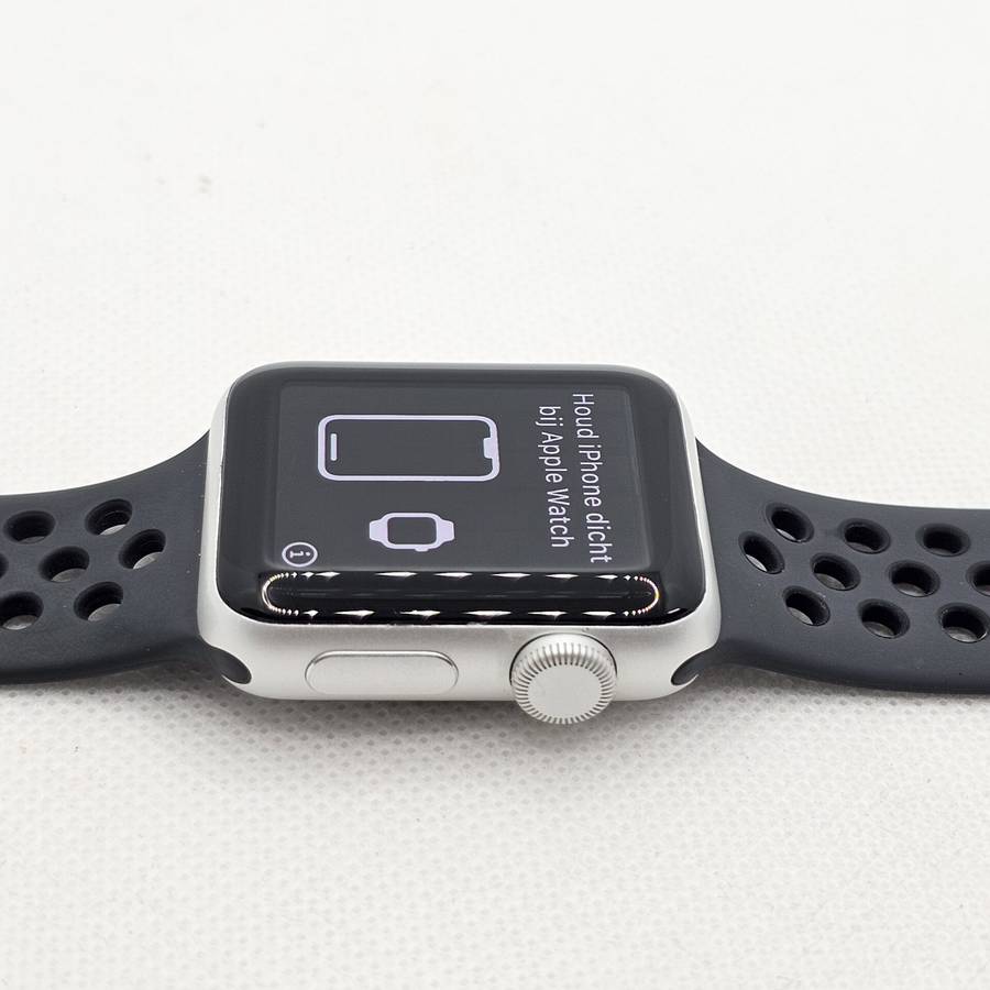 Apple Watch Series 3 38mm GPS Only Silver  With Black Nike Straps