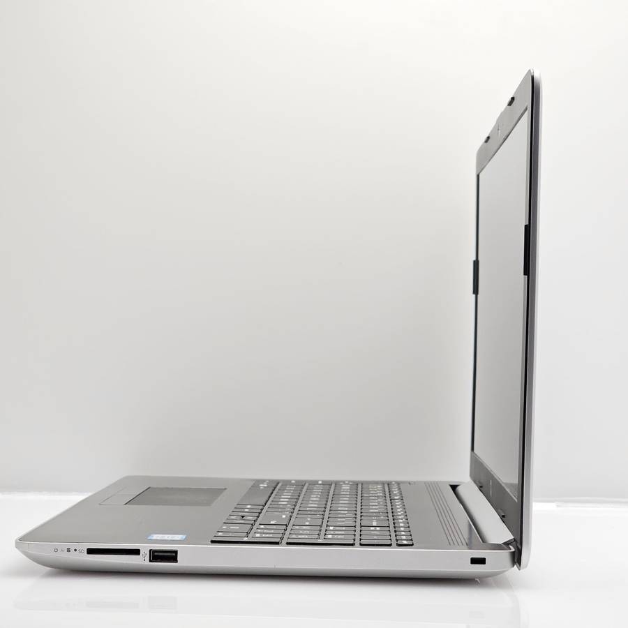 HP 15-da0030ni "Core i5" 1.60GHz 8GB RAM 256GB SSD Silver
