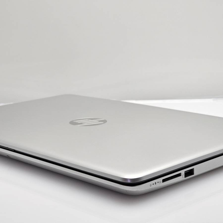 HP 15-da0030ni "Core i5" 1.60GHz 8GB RAM 256GB SSD Silver