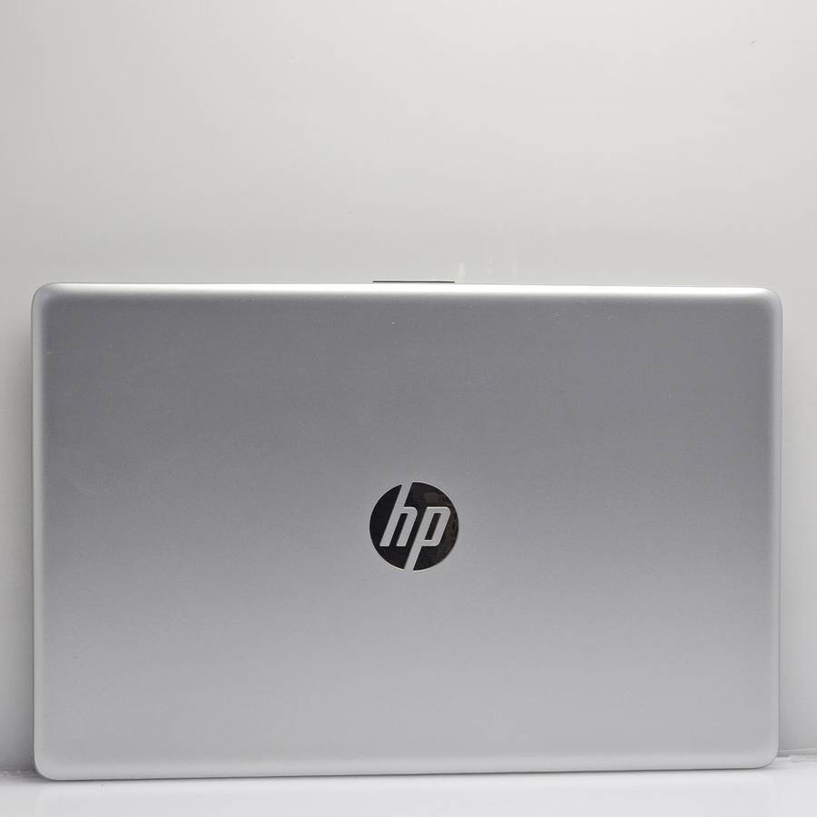 HP 15-da0030ni "Core i5" 1.60GHz 8GB RAM 256GB SSD Silver