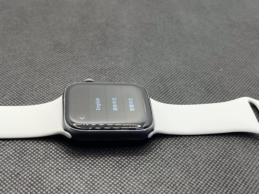 Apple Watch Series 5 44mm GPS Only | Dead Pixels | Space Gray (3 Month Warranty) - With Grey Straps