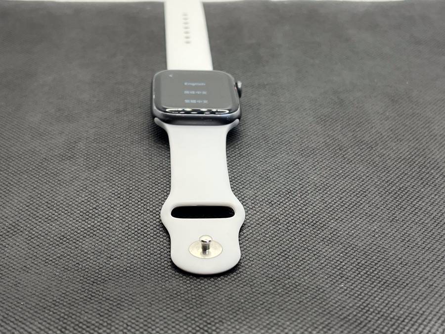 Apple Watch Series 5 44mm GPS Only | Dead Pixels | Space Gray (3 Month Warranty) - With Grey Straps