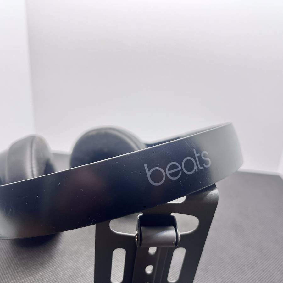Beats Solo Pro Studio Black Wireless Headphones (Condition: Good)